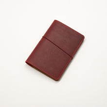 Load image into Gallery viewer, Leather Notebook Cover Red + 2-pack of the original Berlin Notebook gift set