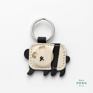 Ein Paar Mini-Panda-Leder-Schlüsselanhänger + Linolschnitt-Grußkarte