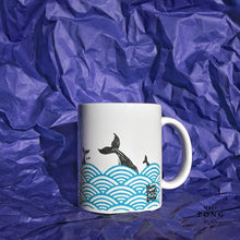 Laden Sie das Bild in den Galerie-Viewer, Wale im Ozean Kaffeebecher