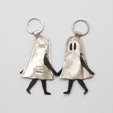 Laden Sie das Bild in den Galerie-Viewer, *SILVER EDITION* Little Ghost Leather Keychain with Midnight Print